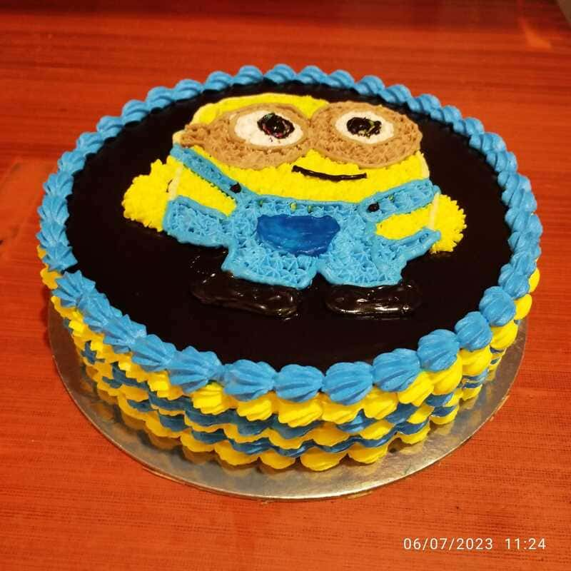 Minion cake, 24x7 Home delivery of Cake in JANGPURA, Delhi